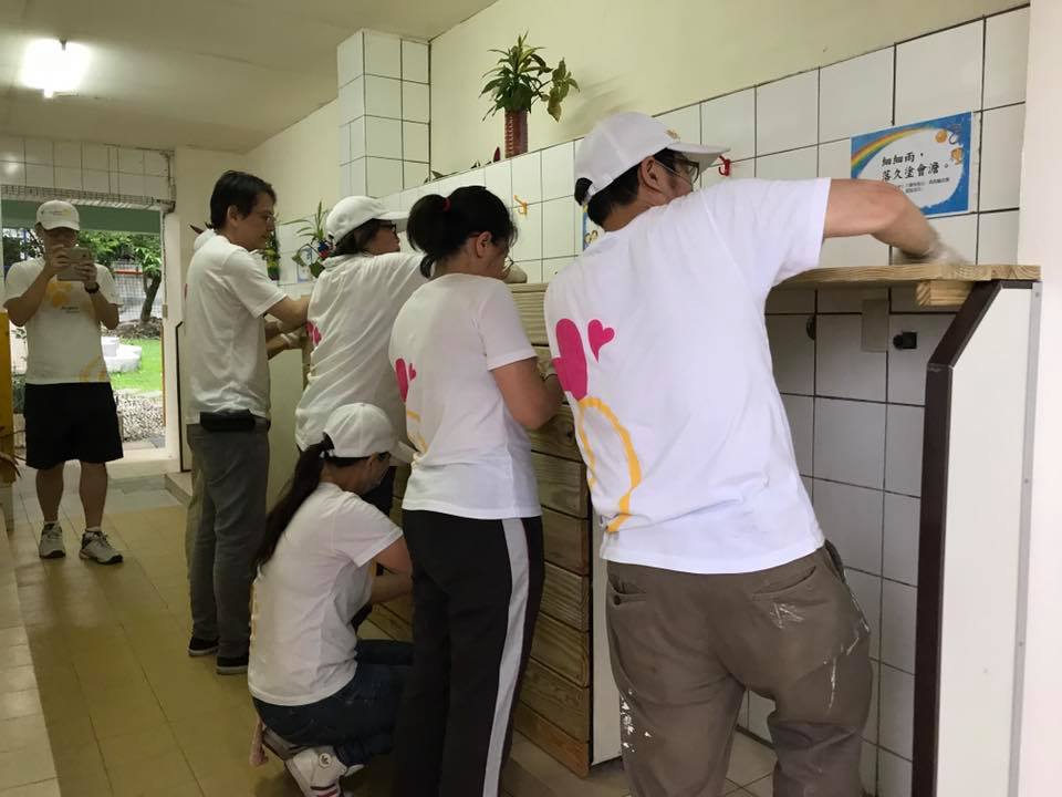 社會公益活動-修繕廁所